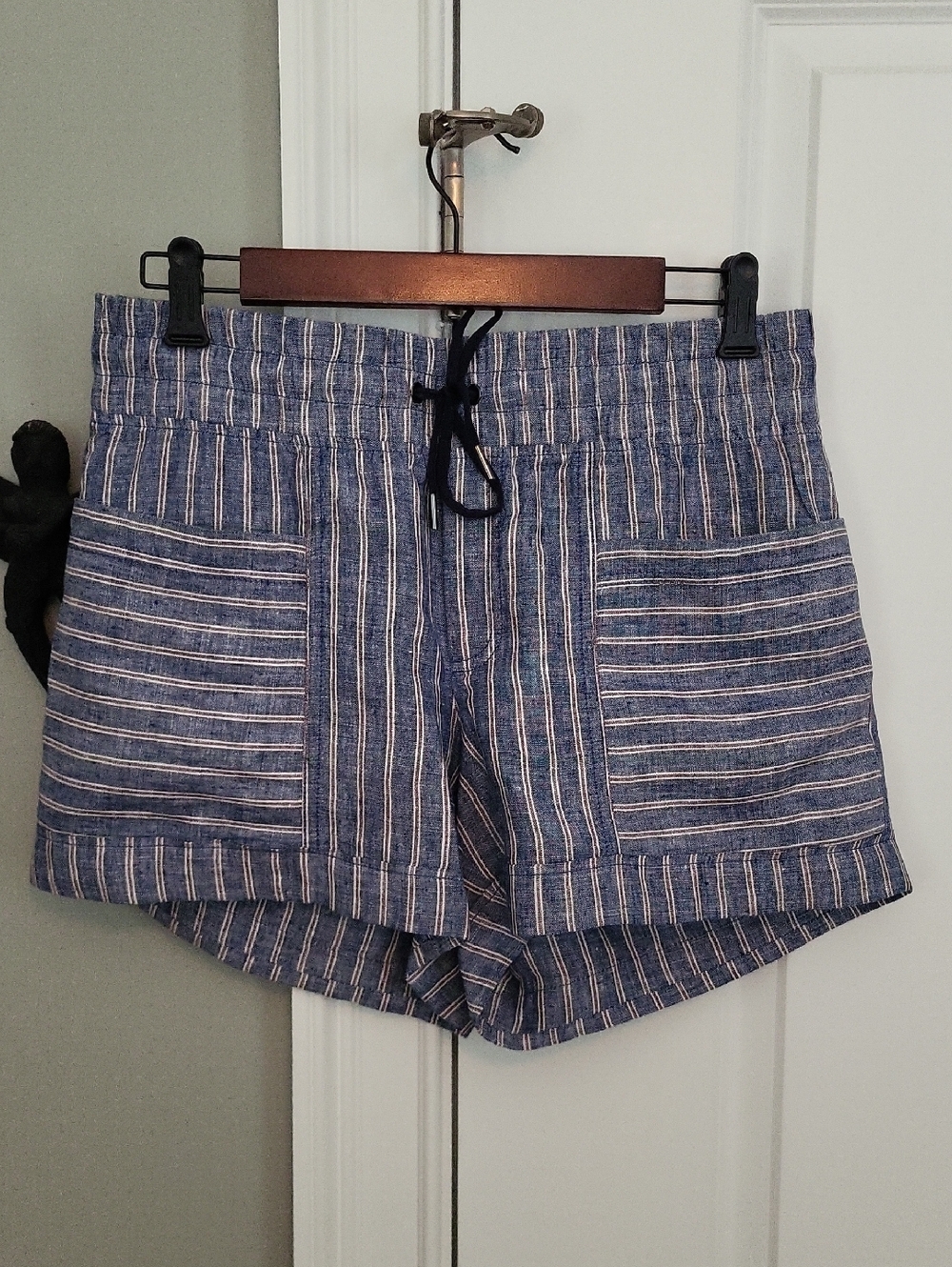 Athleta Cabo Linen Striped Chambray Shorts - Blue/White - 6
